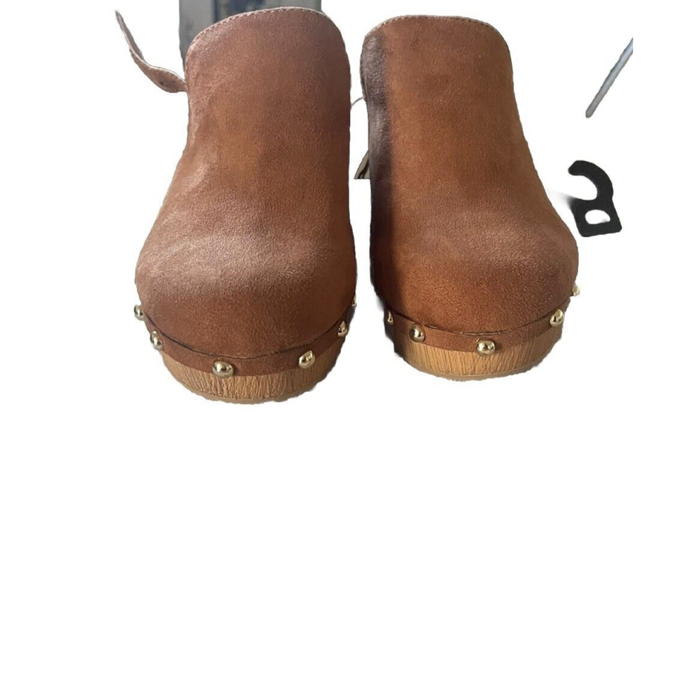 SOLD. SOLD time true Memory Foam Brown Studded Shoes Size 6